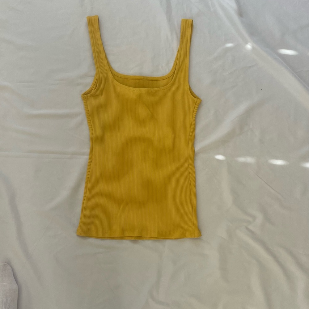 Women tank top